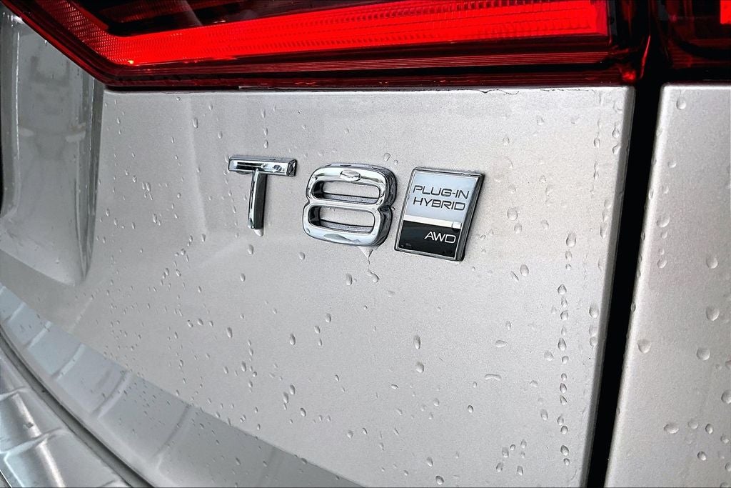 2026 Volvo XC60 Plug-In Hybrid T8 Plus