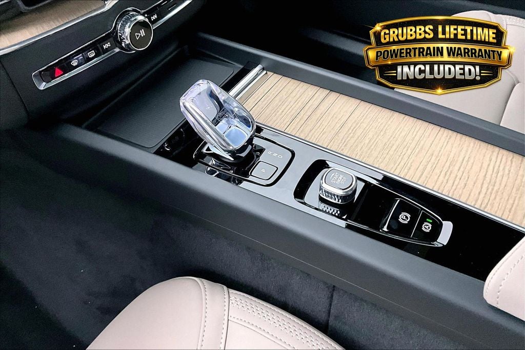 2026 Volvo XC60 Plug-In Hybrid T8 Core