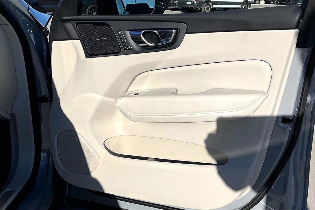 2026 Volvo XC60 Plug-In Hybrid T8 Ultra