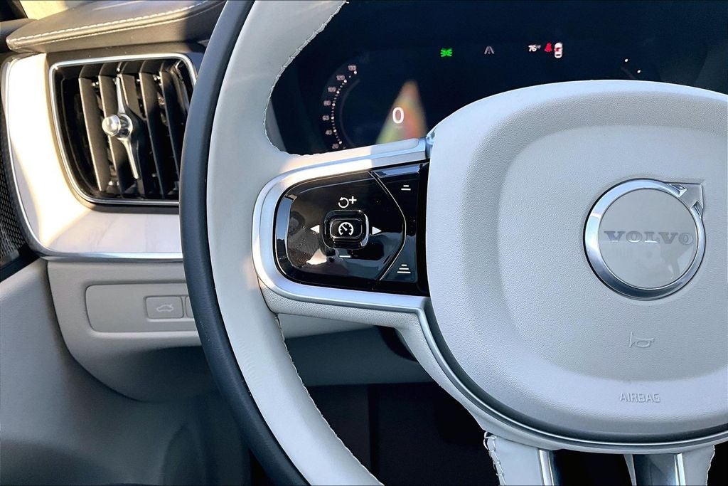 2026 Volvo XC60 Plug-In Hybrid T8 Ultra