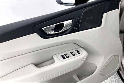 2026 Volvo XC60 Plug-In Hybrid T8 Ultra