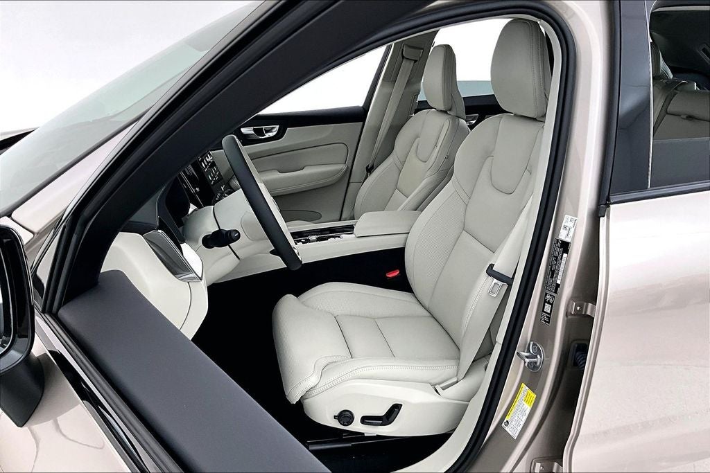 2026 Volvo XC60 Plug-In Hybrid T8 Ultra