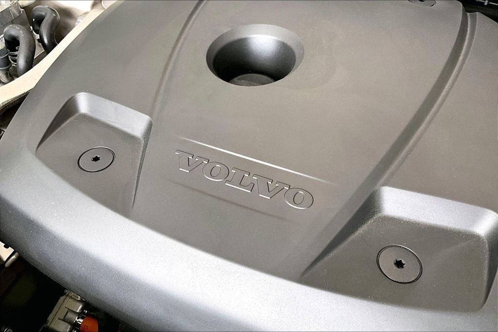 2026 Volvo XC60 Plug-In Hybrid T8 Ultra