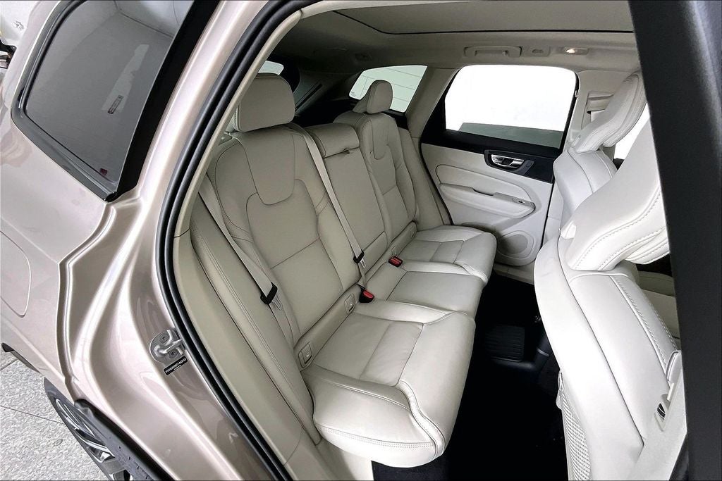 2026 Volvo XC60 Plug-In Hybrid T8 Ultra