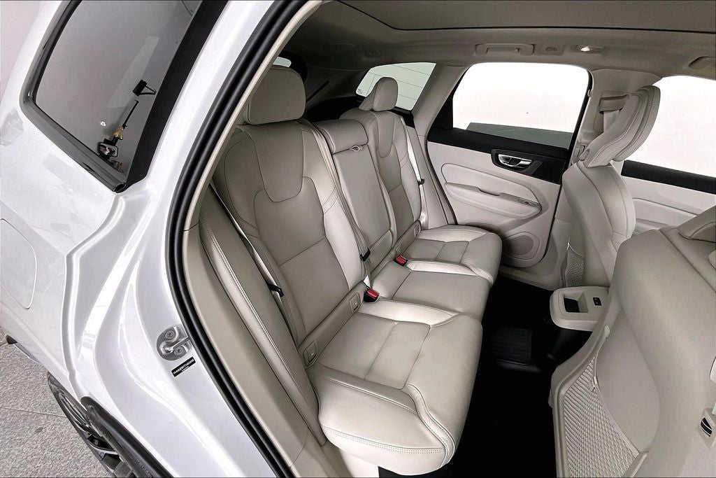 2026 Volvo XC60 Plug-In Hybrid T8 Ultra