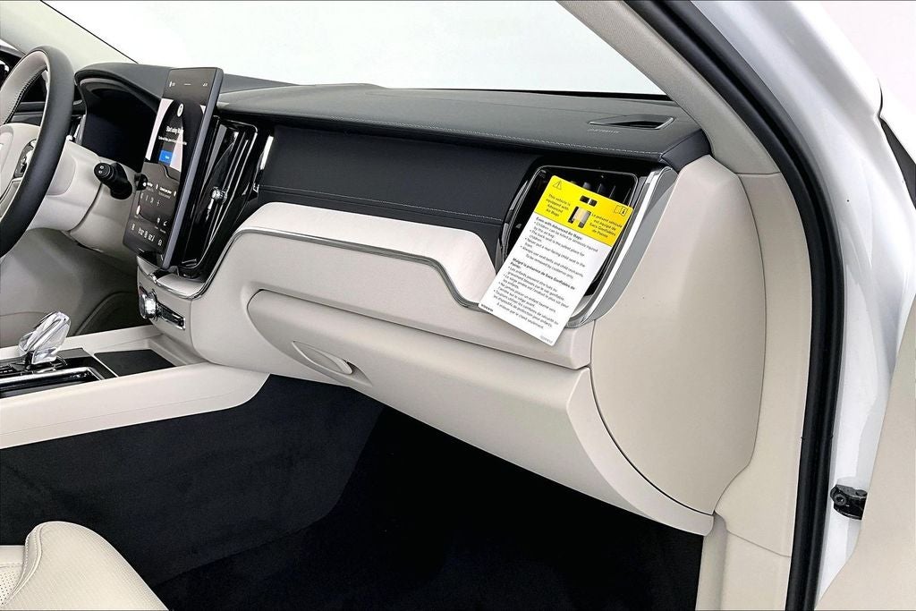 2026 Volvo XC60 Plug-In Hybrid T8 Ultra