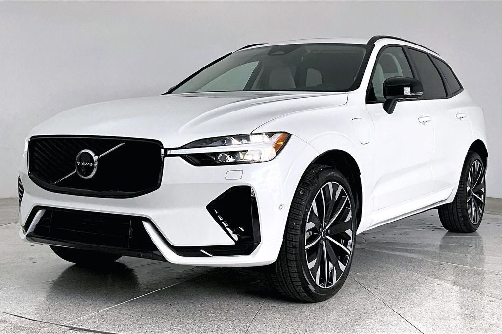 2026 Volvo XC60 Plug-In Hybrid T8 Ultra