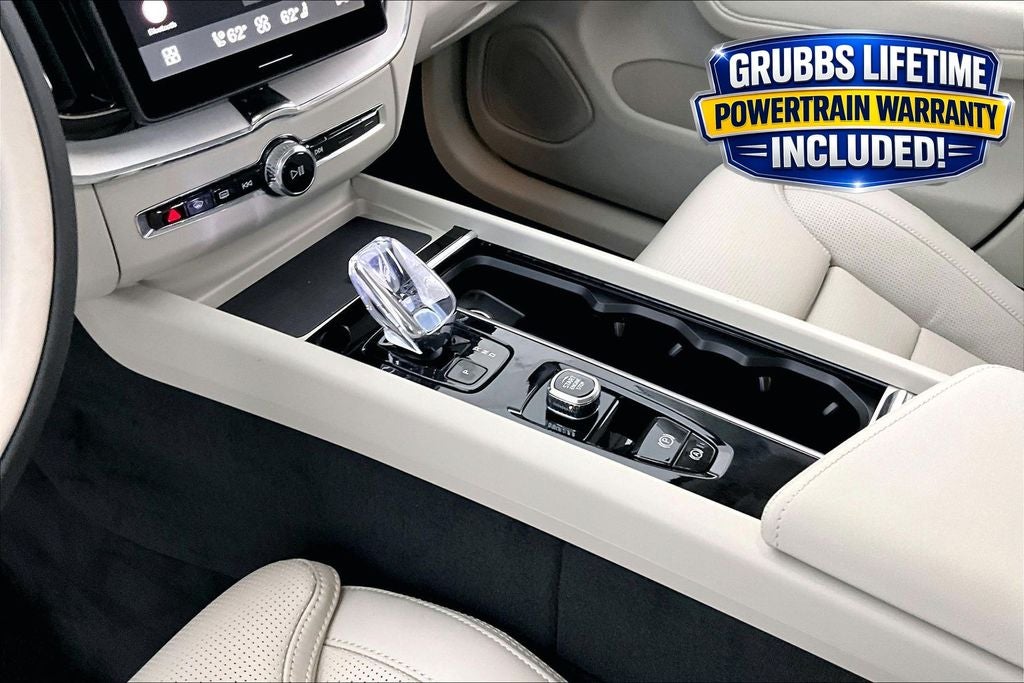 2026 Volvo XC60 Plug-In Hybrid T8 Ultra