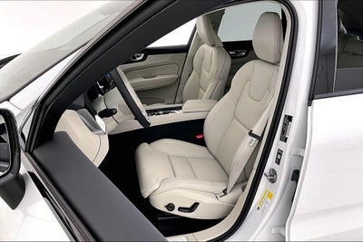 2026 Volvo XC60 Plug-In Hybrid T8 Ultra