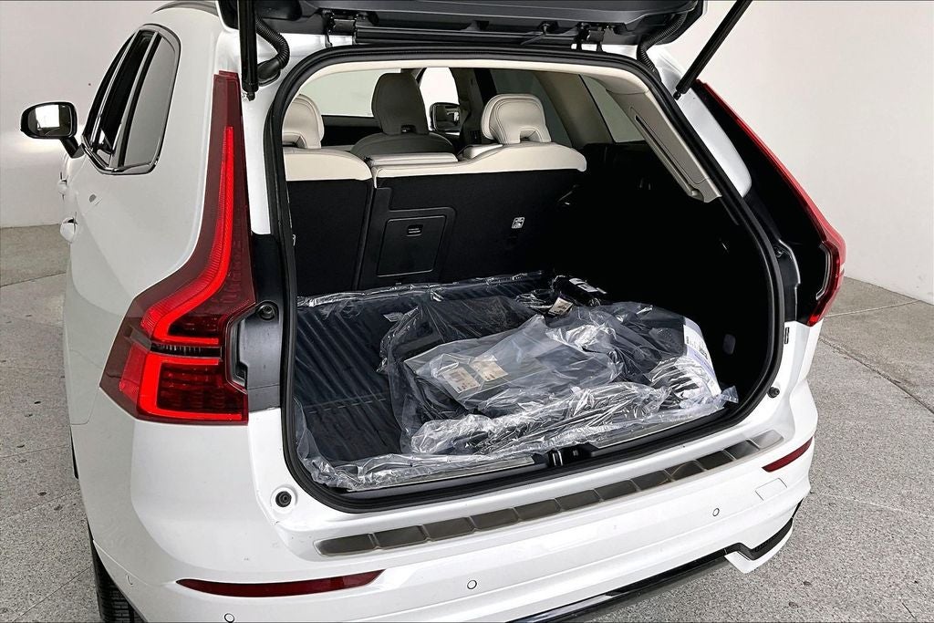 2026 Volvo XC60 Plug-In Hybrid T8 Ultra