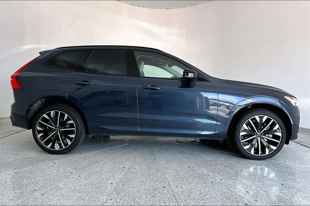 2026 Volvo XC60 Plug-In Hybrid T8 Ultra