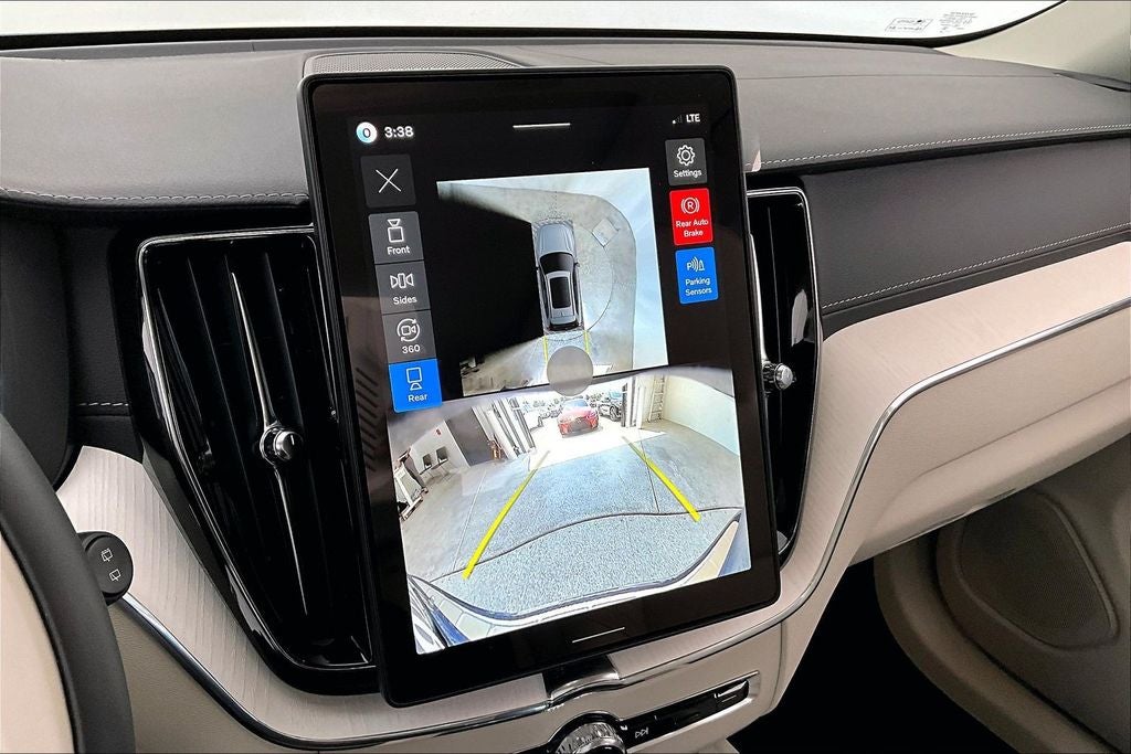 2026 Volvo XC60 Plug-In Hybrid T8 Ultra