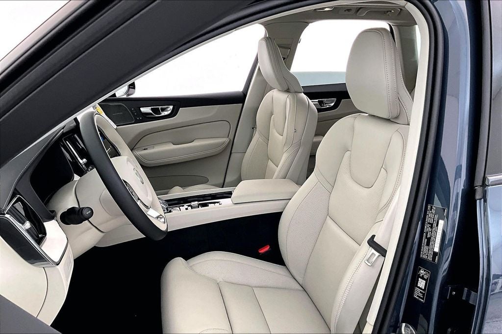 2026 Volvo XC60 Plug-In Hybrid T8 Ultra