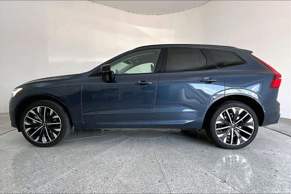 2026 Volvo XC60 Plug-In Hybrid T8 Ultra
