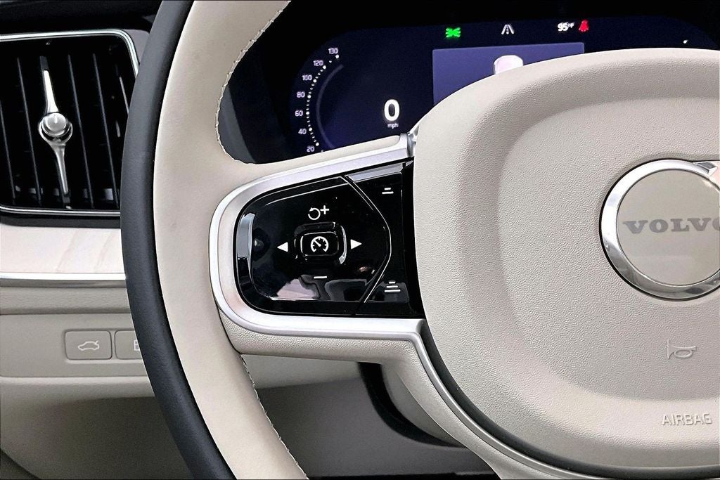2026 Volvo XC60 Plug-In Hybrid T8 Ultra