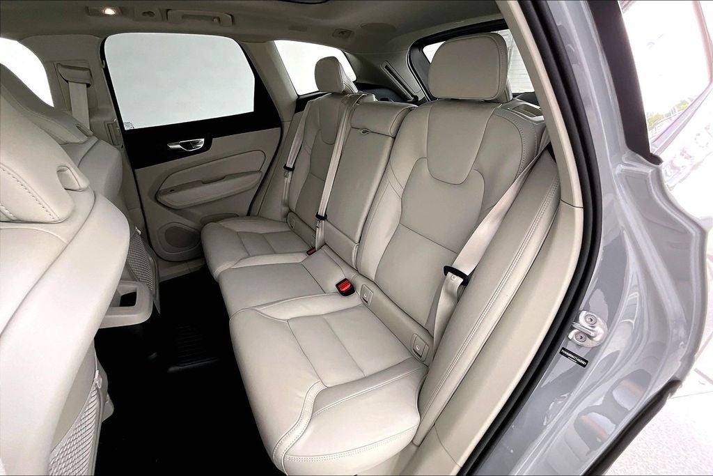 2026 Volvo XC60 Plug-In Hybrid T8 Ultra