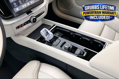 2026 Volvo XC60 Plug-In Hybrid T8 Ultra