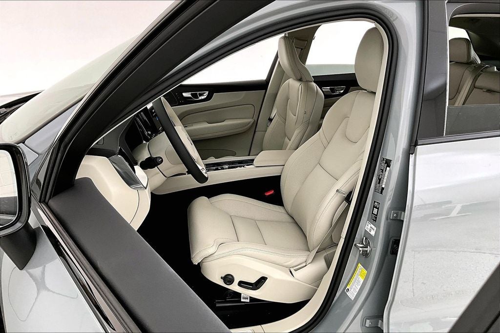 2026 Volvo XC60 Plug-In Hybrid T8 Ultra