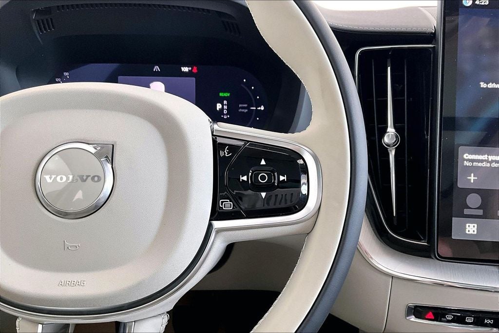 2026 Volvo XC60 Plug-In Hybrid T8 Ultra