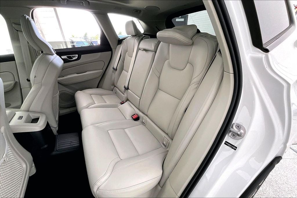 2026 Volvo XC60 Plug-In Hybrid T8 Ultra