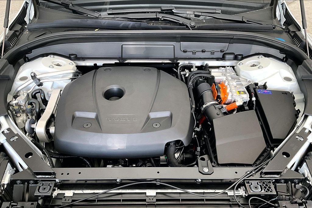 2026 Volvo XC60 Plug-In Hybrid T8 Ultra