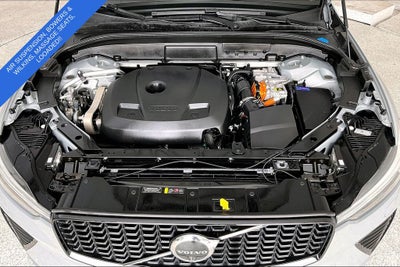 2025 Volvo XC60 Plug-In Hybrid T8 Ultra