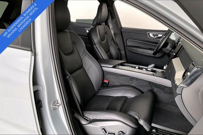 2025 Volvo XC60 Plug-In Hybrid T8 Ultra