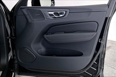 2027 Volvo XC60 Plug-In Hybrid T8 Ultra Black Edition