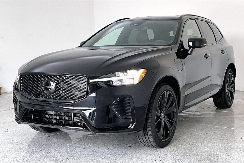 2027 Volvo XC60 Plug-In Hybrid T8 Ultra Black Edition