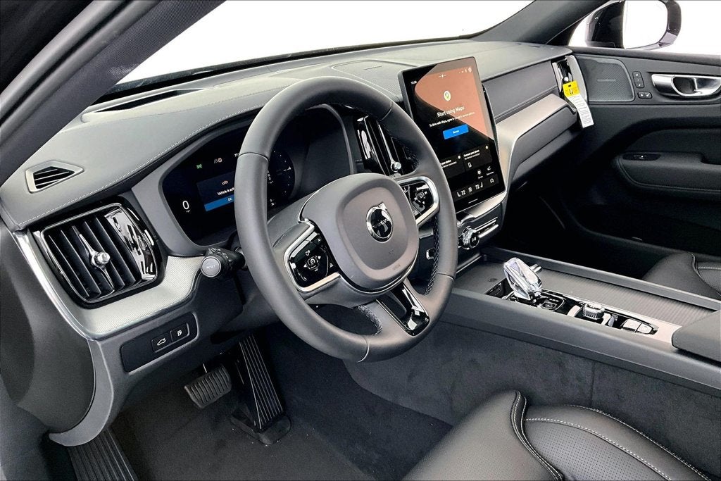 2027 Volvo XC60 Plug-In Hybrid T8 Ultra Black Edition
