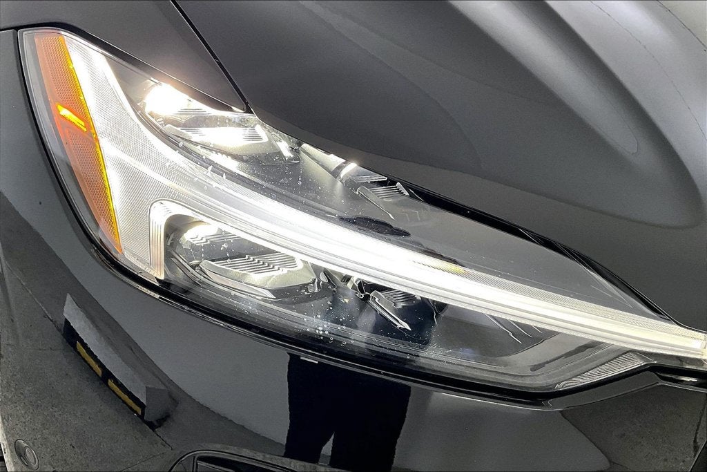 2027 Volvo XC60 Plug-In Hybrid T8 Ultra Black Edition