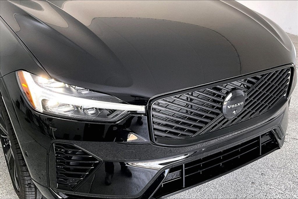 2027 Volvo XC60 Plug-In Hybrid T8 Ultra Black Edition