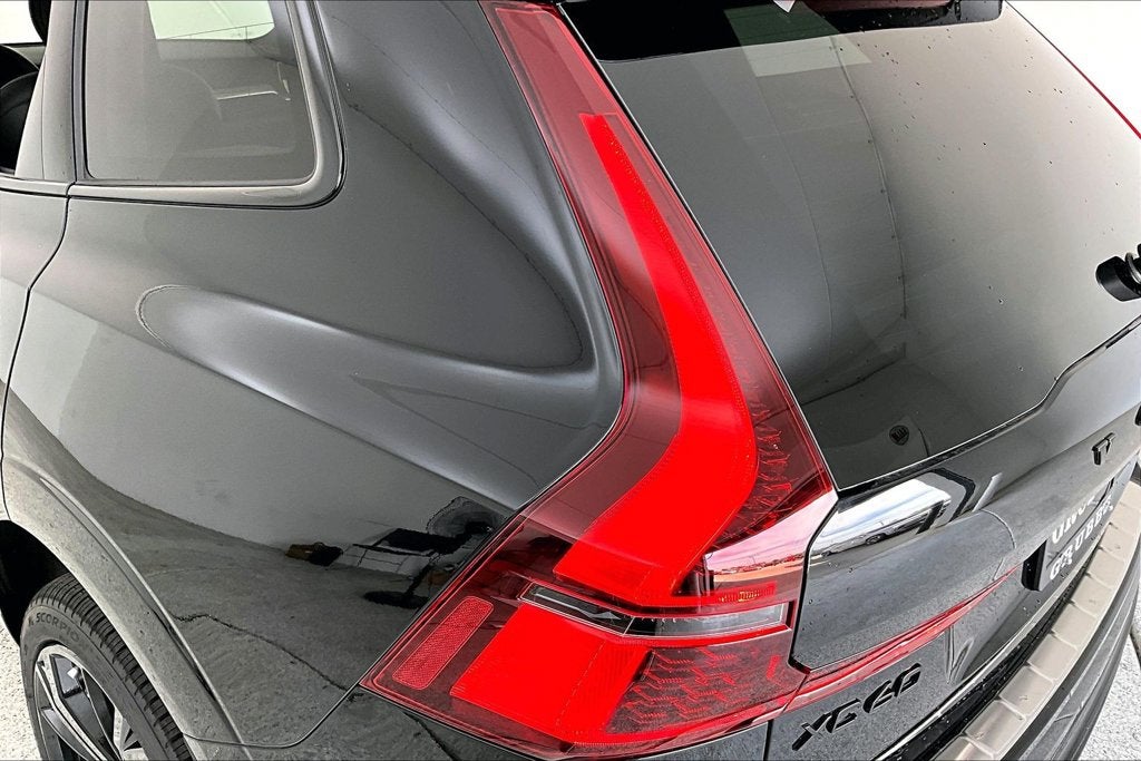 2027 Volvo XC60 Plug-In Hybrid T8 Ultra Black Edition
