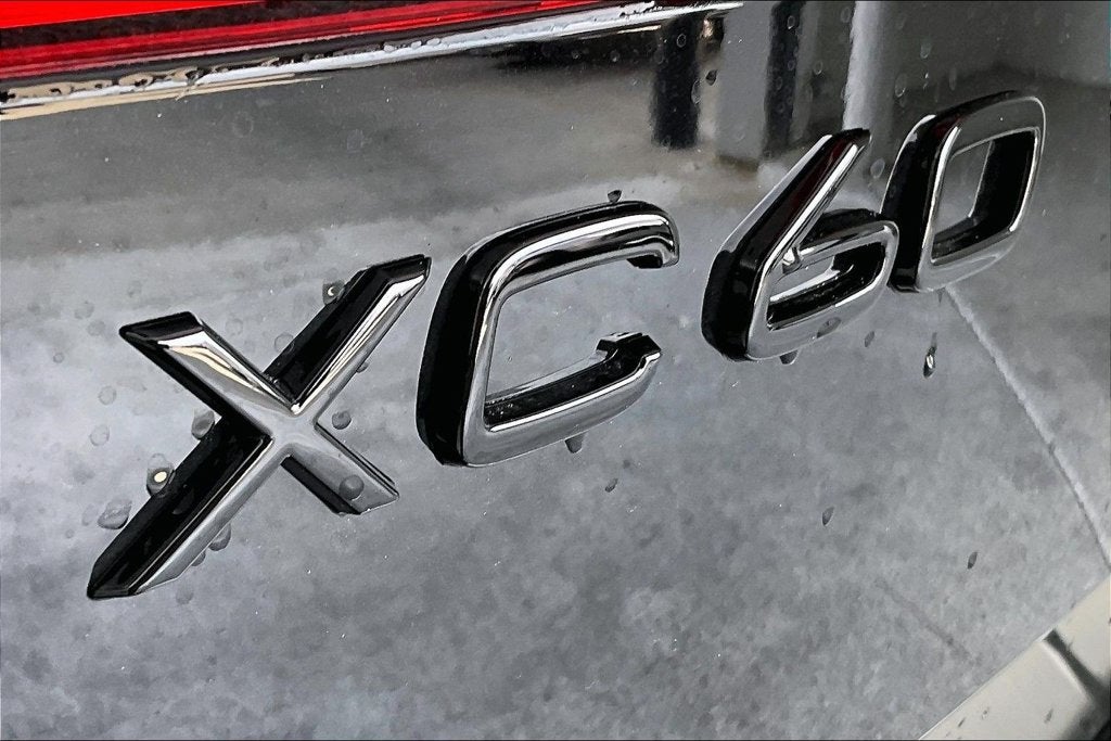 2027 Volvo XC60 Plug-In Hybrid T8 Ultra Black Edition