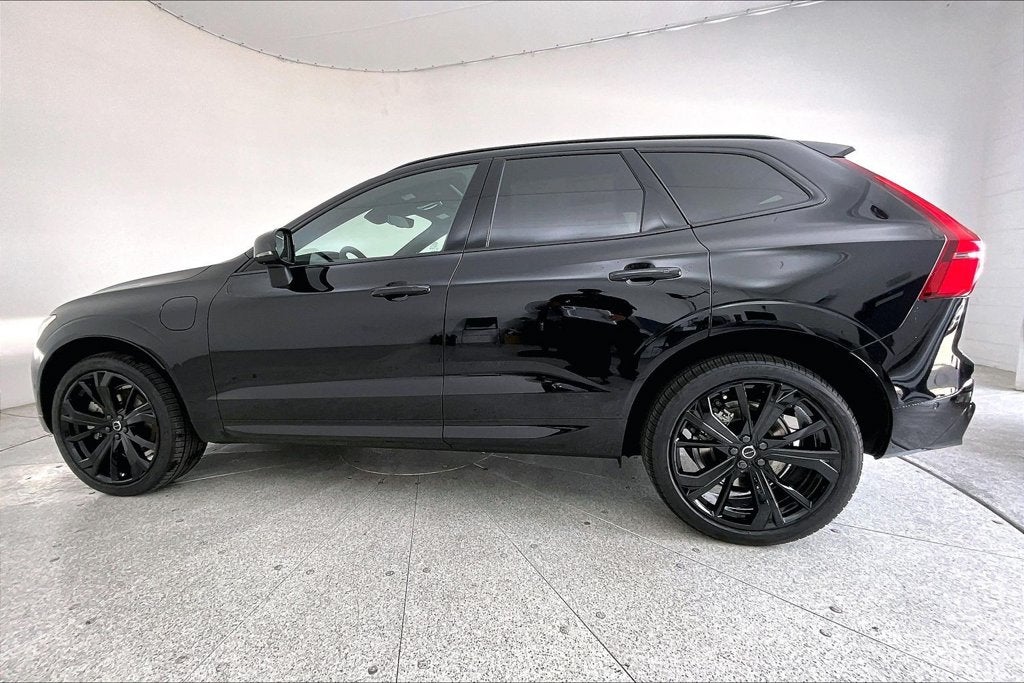 2027 Volvo XC60 Plug-In Hybrid T8 Ultra Black Edition