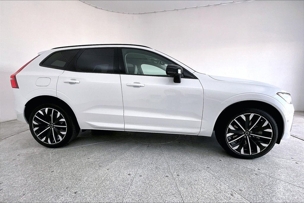 2027 Volvo XC60 Plug-In Hybrid T8 Ultra