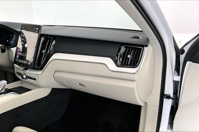 2027 Volvo XC60 Plug-In Hybrid T8 Ultra