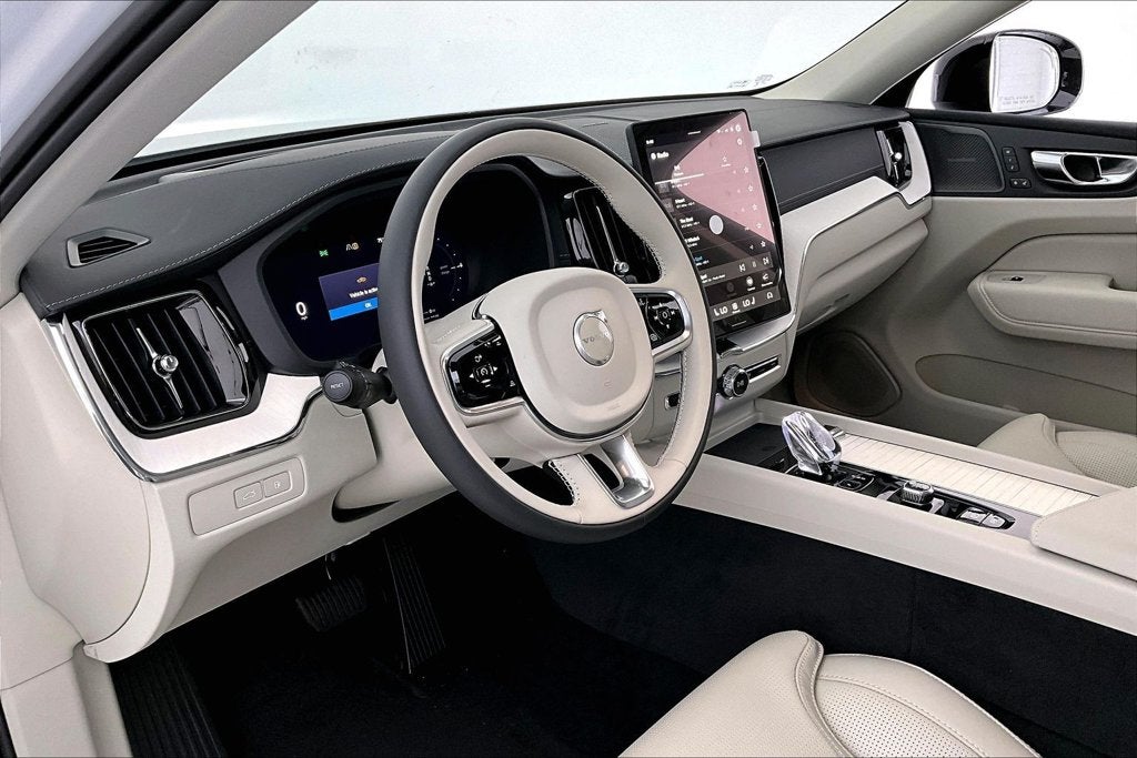 2027 Volvo XC60 Plug-In Hybrid T8 Ultra