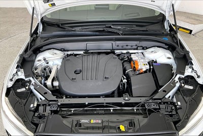 2027 Volvo XC60 Plug-In Hybrid T8 Ultra