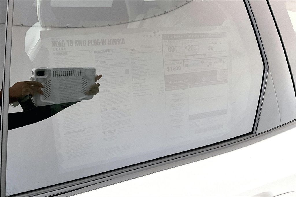 2027 Volvo XC60 Plug-In Hybrid T8 Ultra