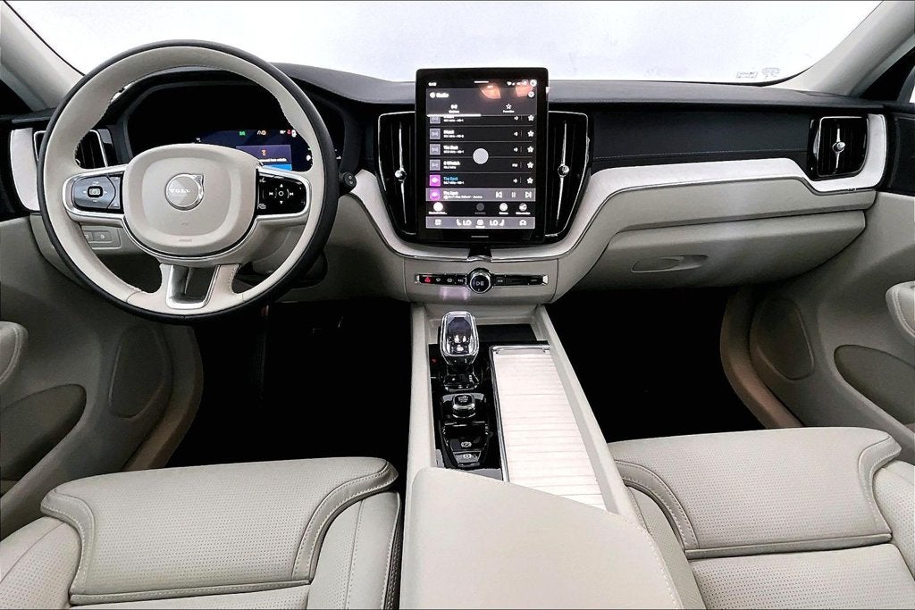 2027 Volvo XC60 Plug-In Hybrid T8 Ultra
