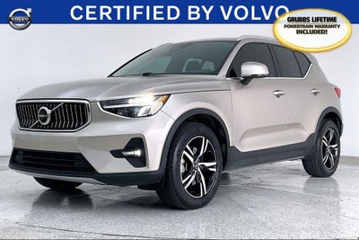 2023 Volvo XC40 B4 Plus Bright Theme