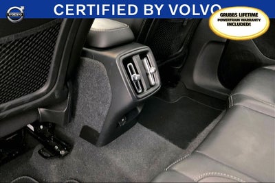 2023 Volvo XC40 B4 Plus Bright Theme