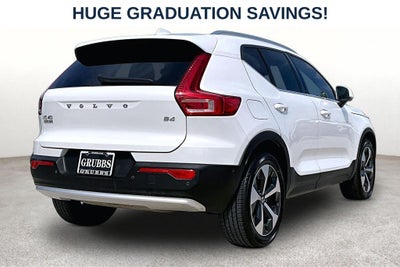 2023 Volvo XC40 B4 Plus Bright Theme