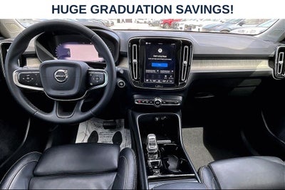 2023 Volvo XC40 B4 Plus Bright Theme