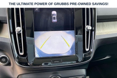 2023 Volvo XC40 B4 Plus Bright Theme