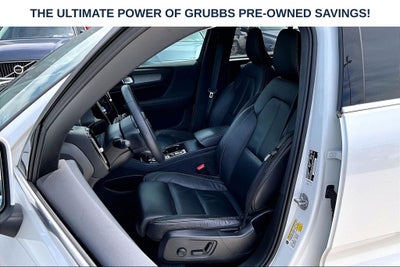 2023 Volvo XC40 B4 Plus Bright Theme