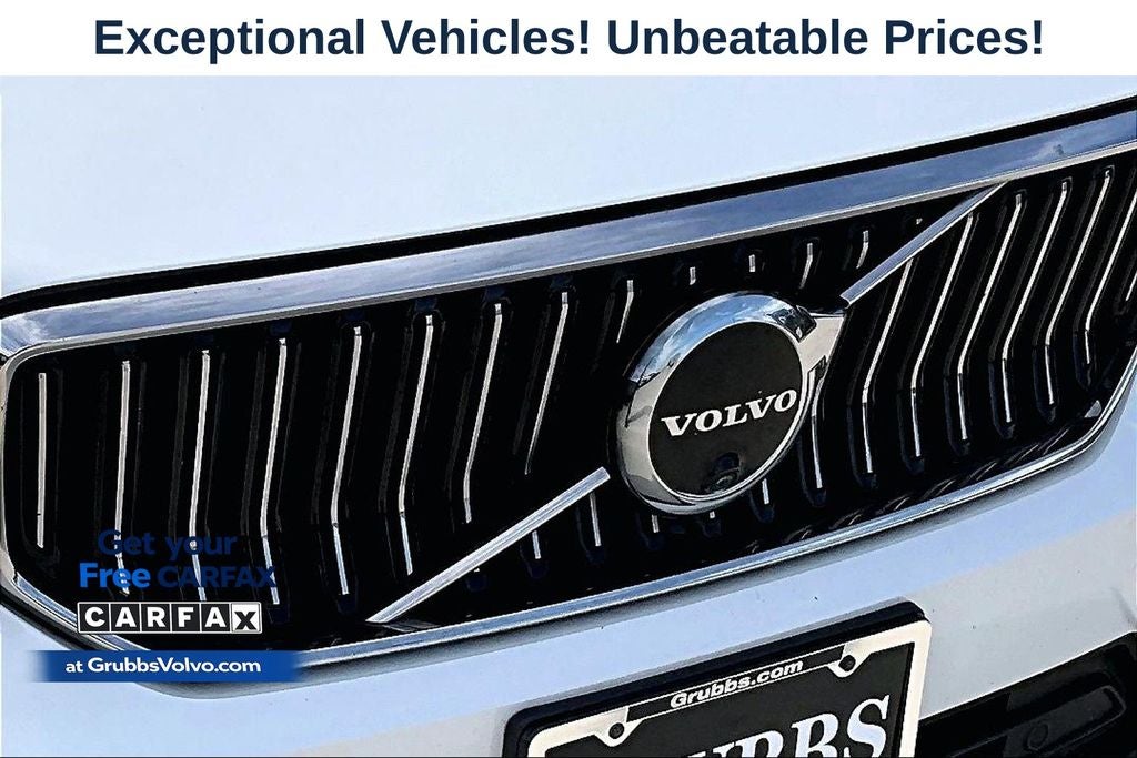 2023 Volvo XC40 B4 Plus Bright Theme