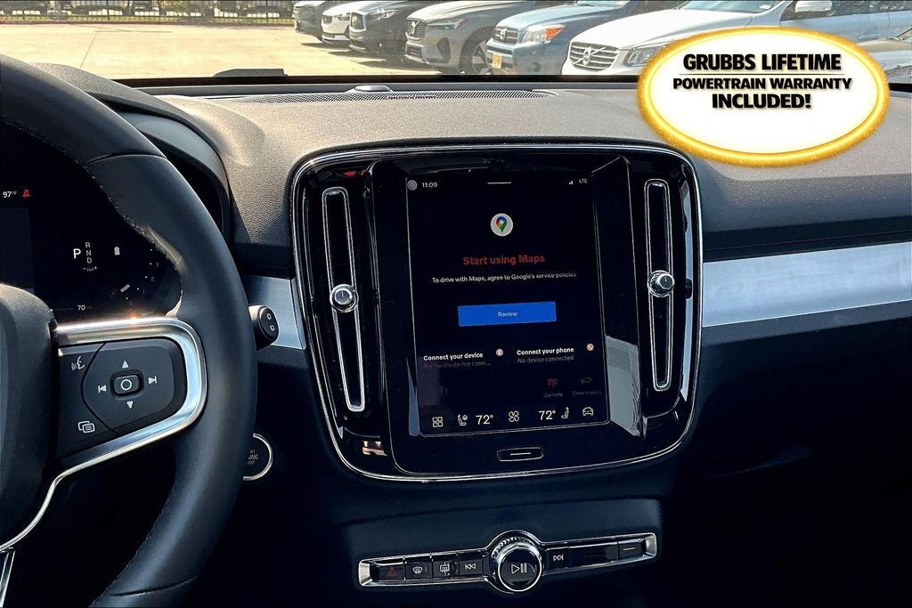 2026 Volvo XC40 B4 Plus