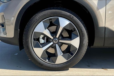 2026 Volvo XC40 B4 Plus